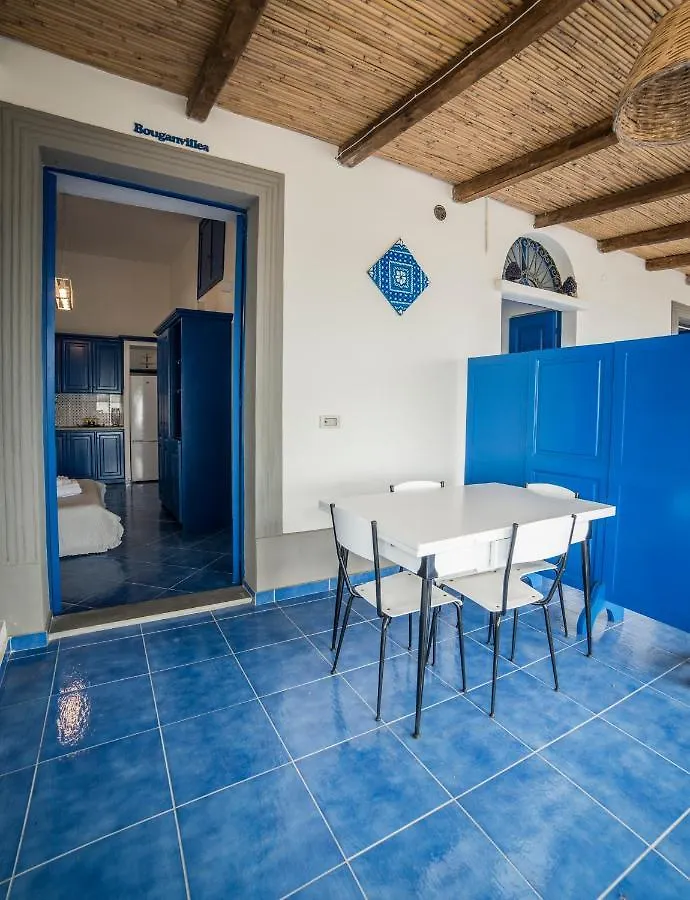 Villa Insolia Santa Marina Salina 0*,  Italien