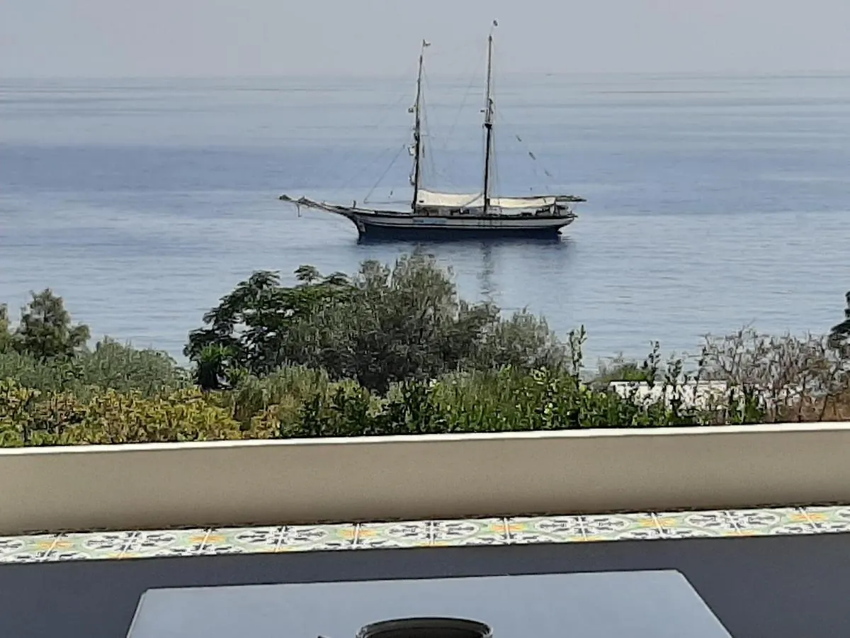 Gæstehus Villa Insolia Santa Marina Salina
